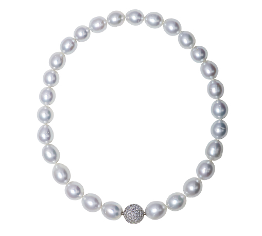 Perlenkette aus 29 ovale weiße Südsee-Zuchtperlen, Juwelier Wilm, Ballindamm Hamburg