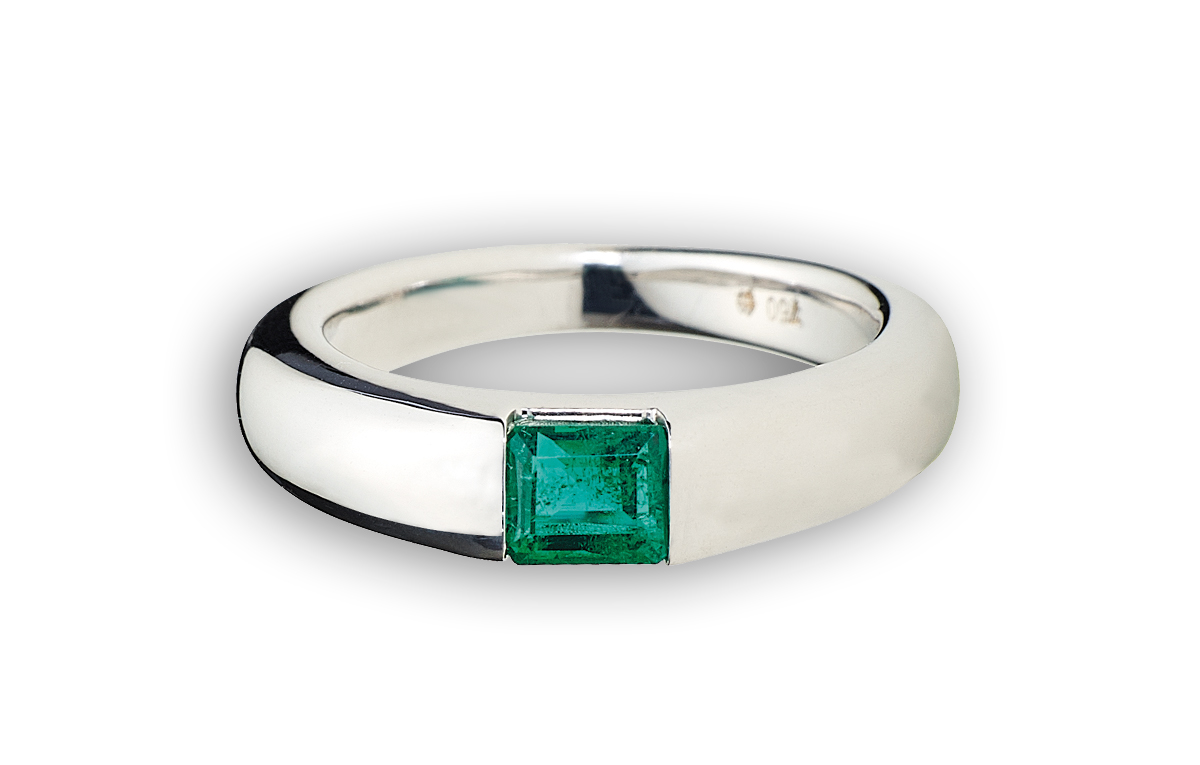 0,69ct Smaragd-Ring aus Weißgold in Hamburg und Sylt kaufen bei Juwelier Wilm