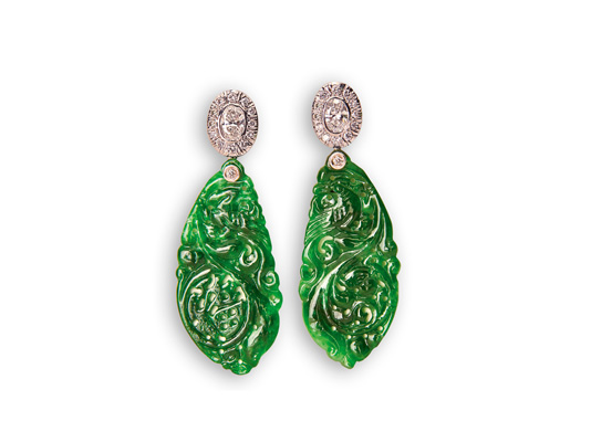 Ohrringe aus grüner Jade aus Weißgold mit Diamanten in Hamburg kaufen, bei Juwelier Wilm, Ballindamm