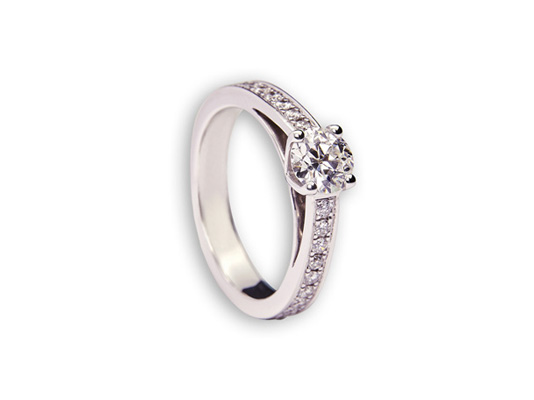 Diamant Ring in Hamburg kaufen, bei Juwelier Wilm, Ballindamm