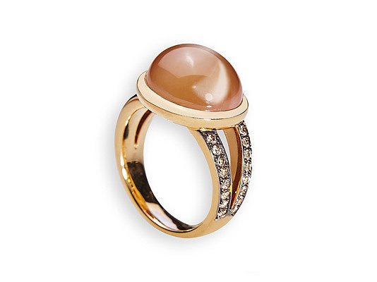 Rotgold Ring mit Mondstein, braune Diamanten in Hamburg kaufen, bei Juwelier Wilm, Ballindamm